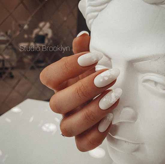 Elegant white novelty manicure