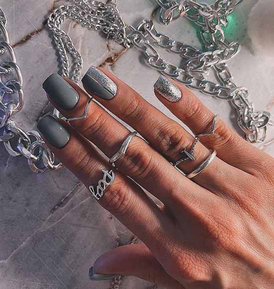 Elegant gray manicure
