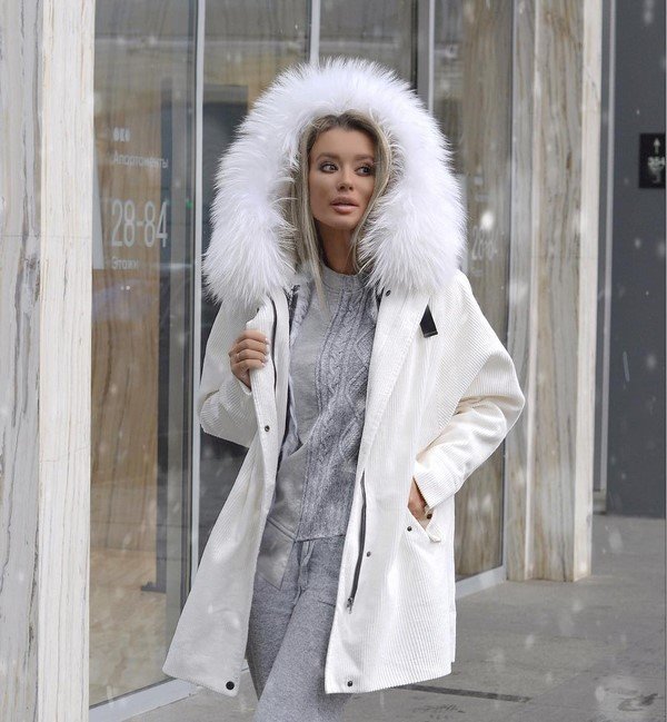 Fashionable outerwear: photos of new styles and images