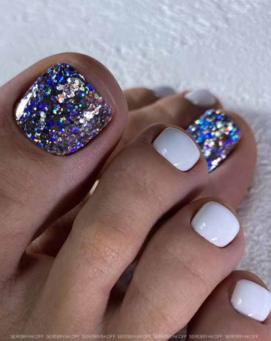 Pedicure 2021: colors, designs, stylish novelties in the photo