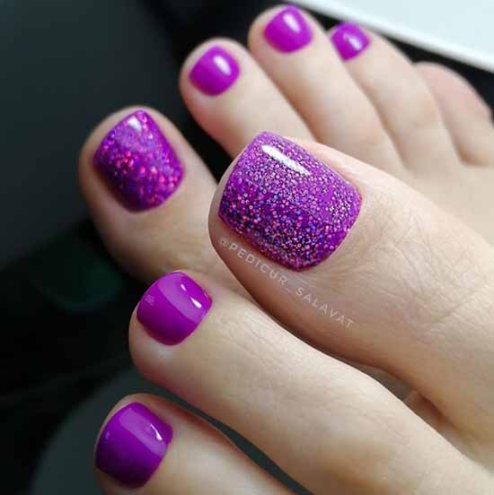 Pedicure 2021: colors, designs, stylish novelties in the photo