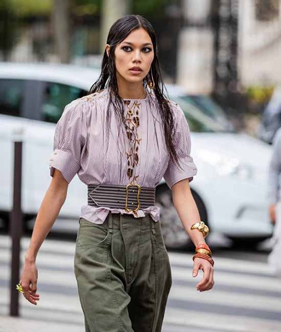 With what and how to wear a belt: fashionable female images in the photo