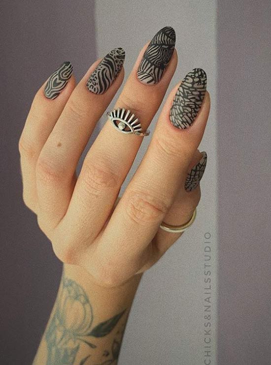 Black matte nail design