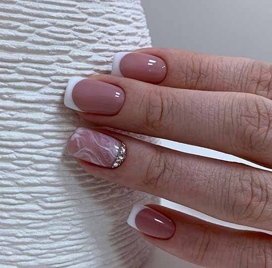 French manicure with a pattern: French novelties 2021