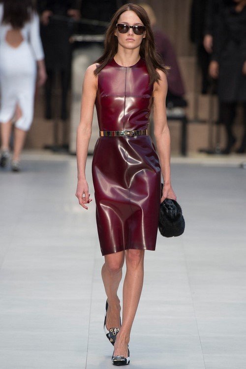 Leather dresses - a spectacular outfit for spectacular women