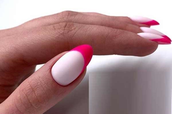 Recommended manicure for tanned hands