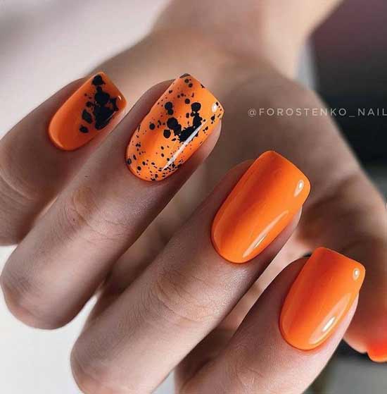 Orange short manicure