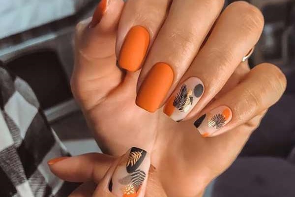 Photo examples of orange manicure