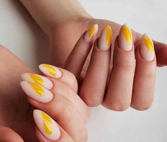 Beige and yellow manicure