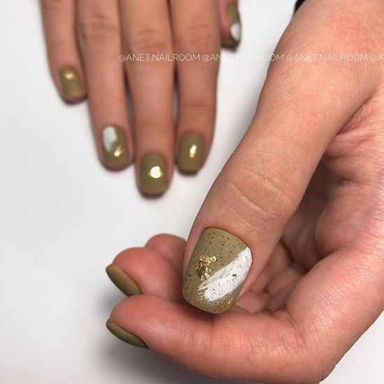 Matte dark green manicure with foil