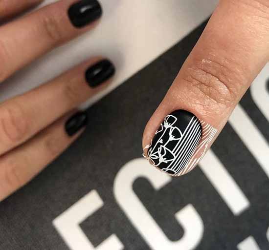 Black and white stamping manicure