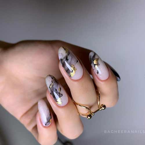 New marble manicure in different shades