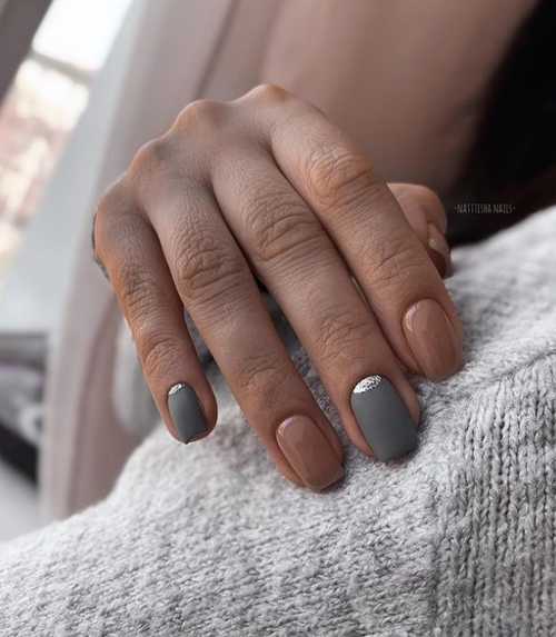 Gray moon glitter manicure