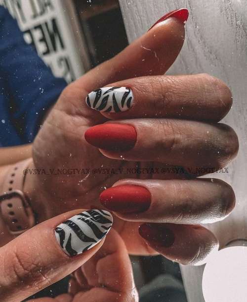 Red and black manicure
