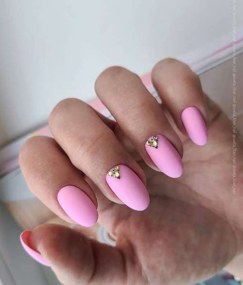Pink manicure 2021: fashionable novelties of pink manicure