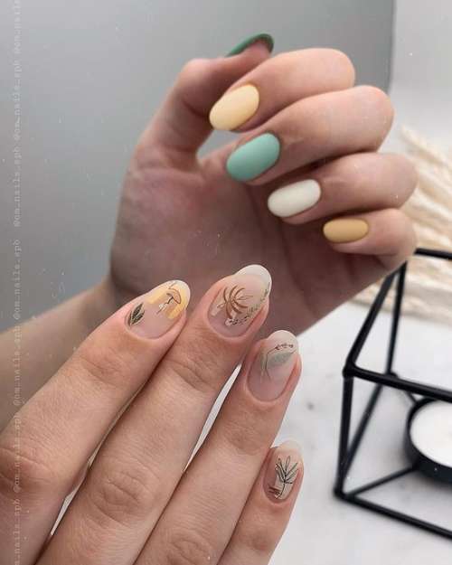 Delicate manicure for short nails 2021: photos, new designs