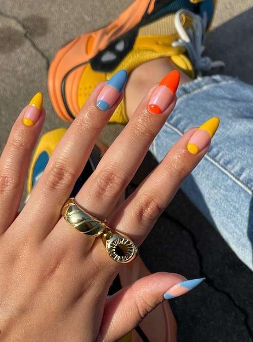 Trendy summer jacket 2021: photo, fashionable nail design