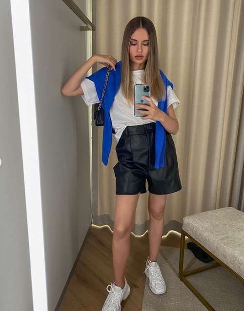 Women's shorts 2021: what to wear, photos, trends, images