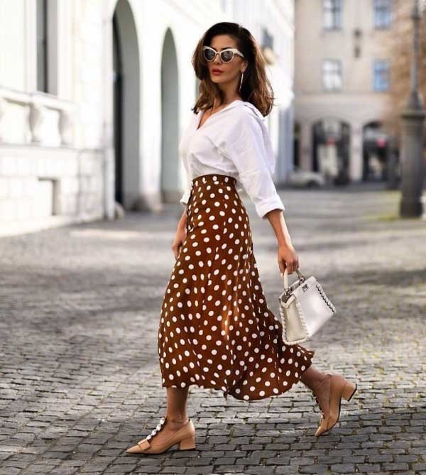 The most important print of the year is polka dots!  Fashionable polka dot looks