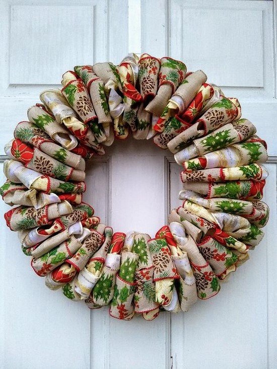 Choosing New Year's wreaths for your home.  Photo examples of the most interesting solutions